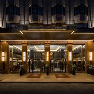 4* Hotel Hilton Plaza