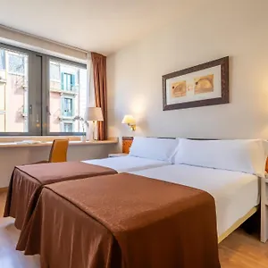 https://glories.catalonia-hotels.com