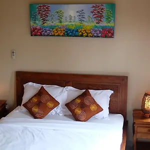 https://ramaniya-house.ubudhotelsnow.com