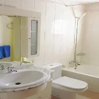 https://castillo-beach-bungalows-fuerteventura-island.in-canary-islands.com