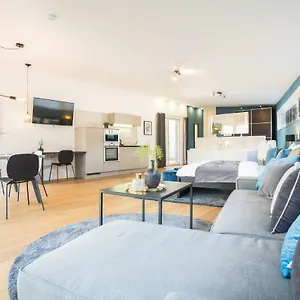 https://room-4-apartments-salzburg.salzburghotels.net