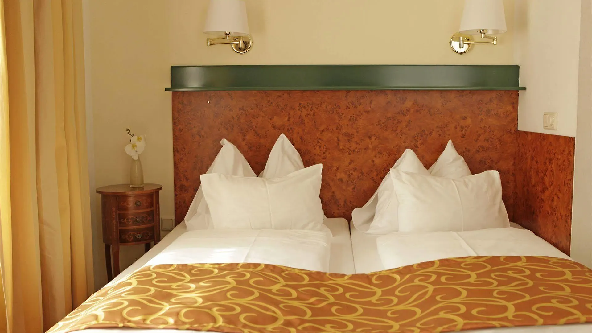 ****  Hotel Domizil Vienna Austria